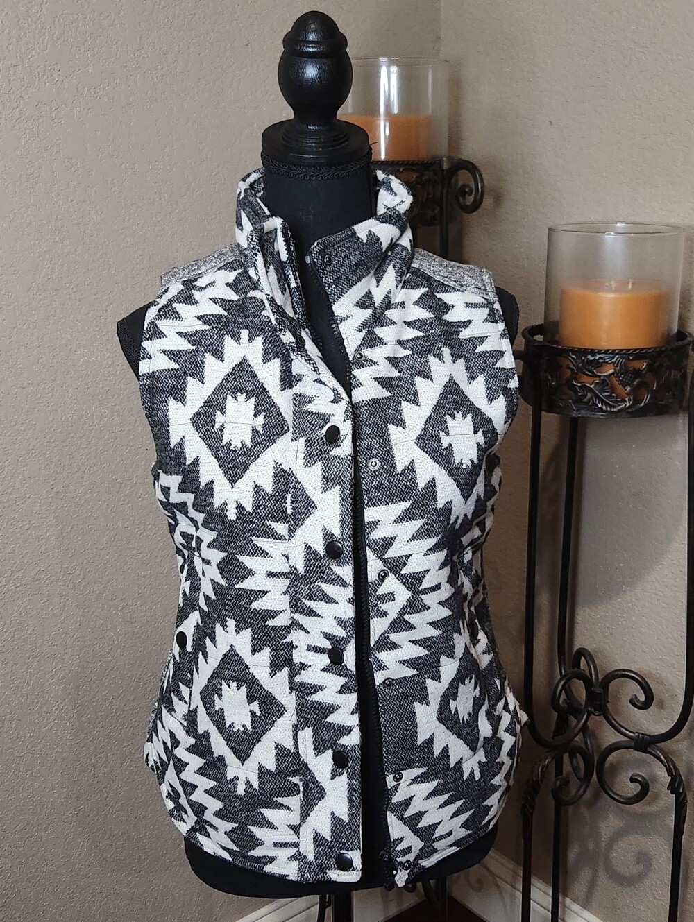Skies Are Blue Black & White Aztec Quilted Vest